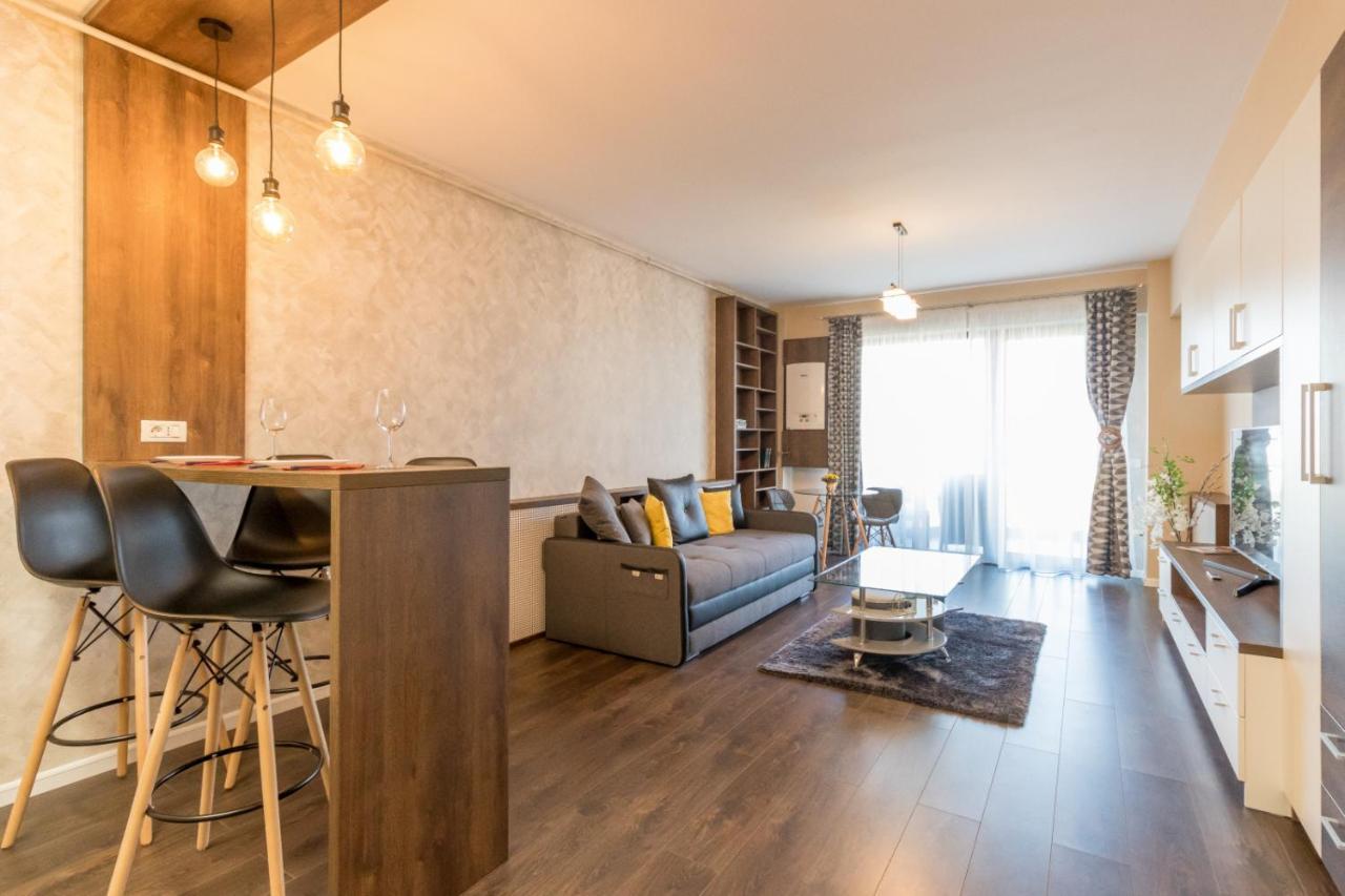 Modern Downtown Apartment Cluj Napoca Bagian luar foto