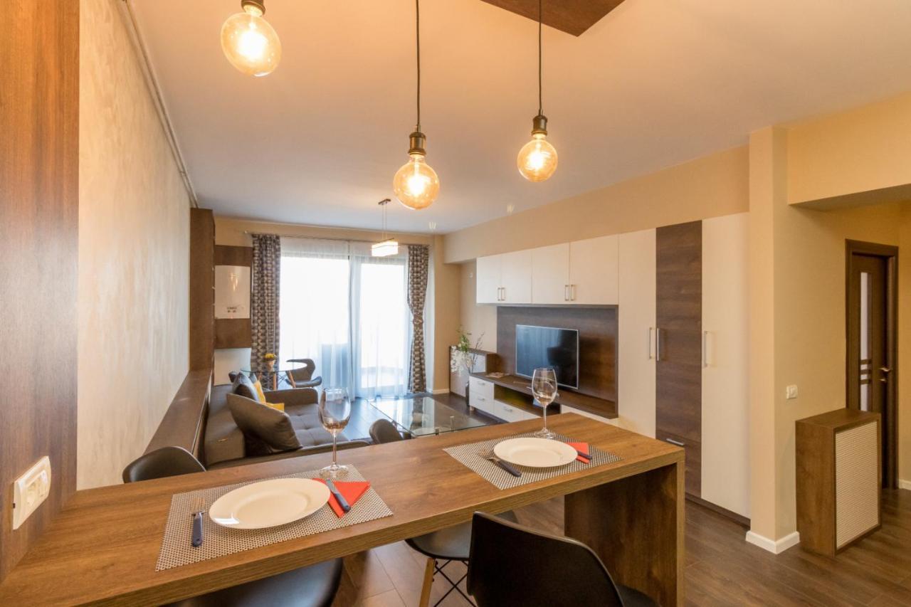 Modern Downtown Apartment Cluj Napoca Bagian luar foto
