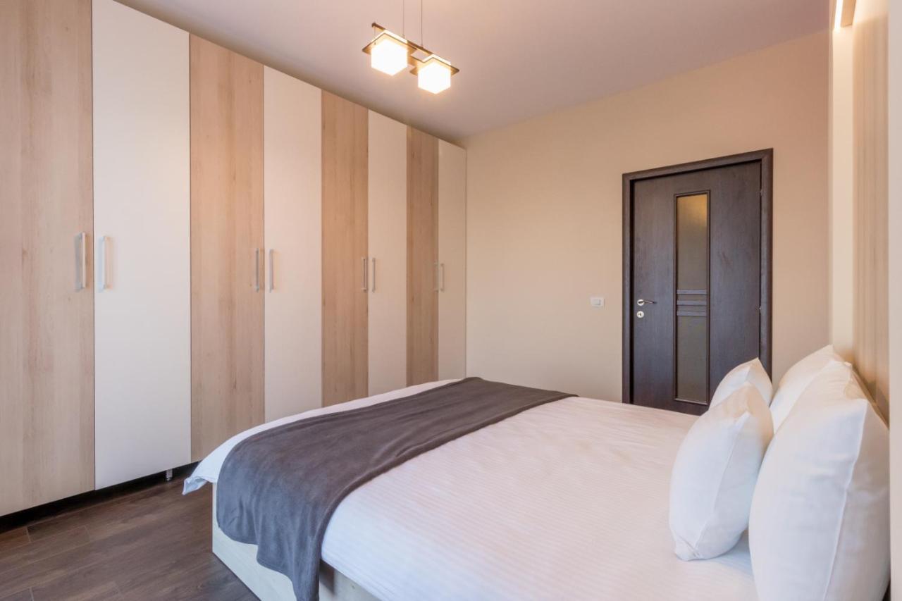 Modern Downtown Apartment Cluj Napoca Bagian luar foto